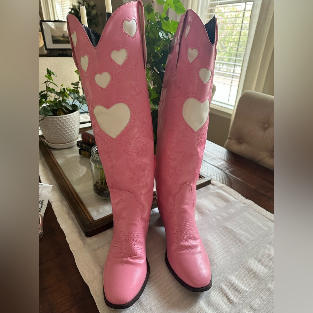 Pink Heart Embroidered Cowboy Boots / Size 39 / EUC - Picture 2 of 7